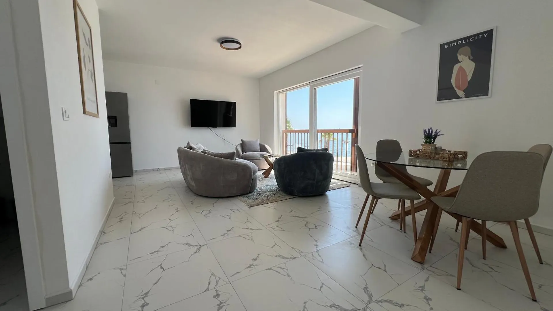 First Apartments Vir 0*,  Croatia