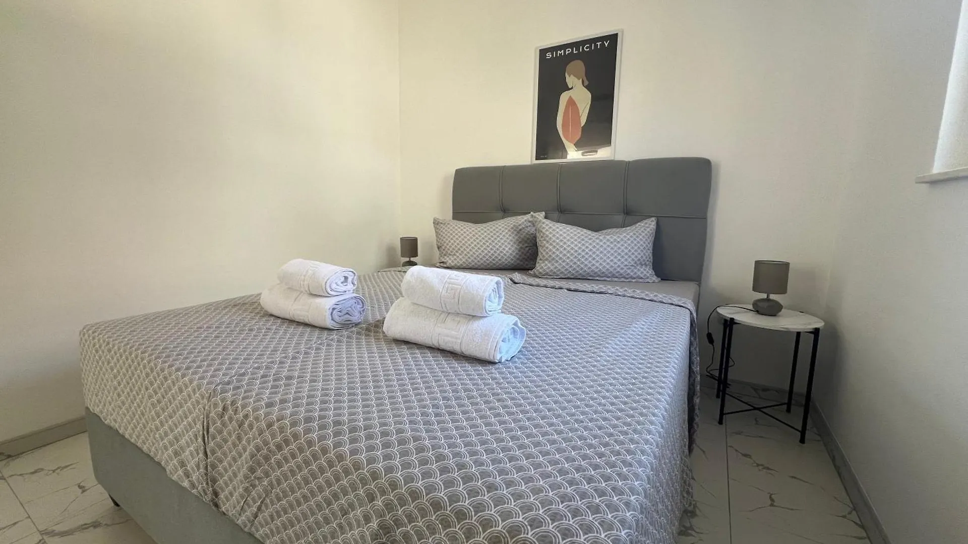 First Apartments Vir 0*,